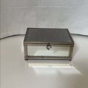 Cynthia Rowley Silver Glitter Glass Jewelry Organizer Box